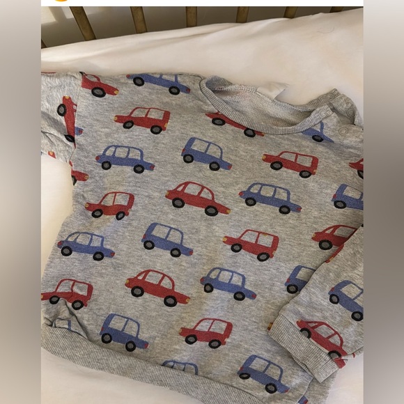 H&M cars all over print grey crewneck 2T - Picture 2 of 3
